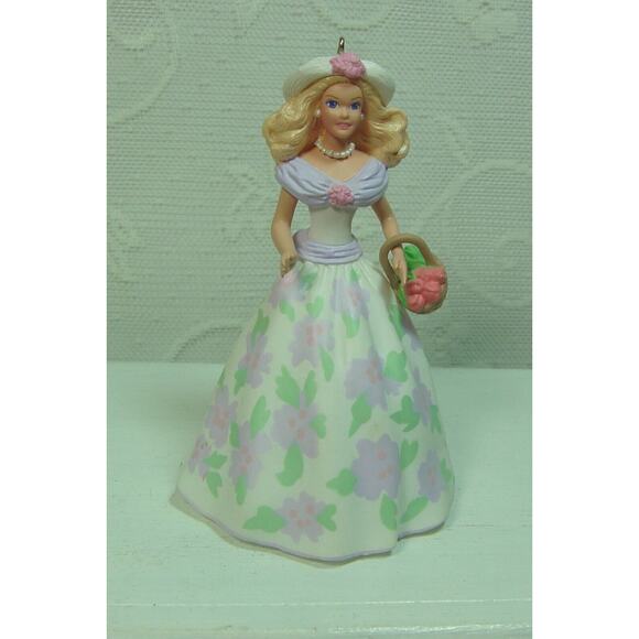 HALLMARK SPRINGTIME BARBIE ORNAMENT #1 IN SERIES--1995 - Picture 2 of 5
